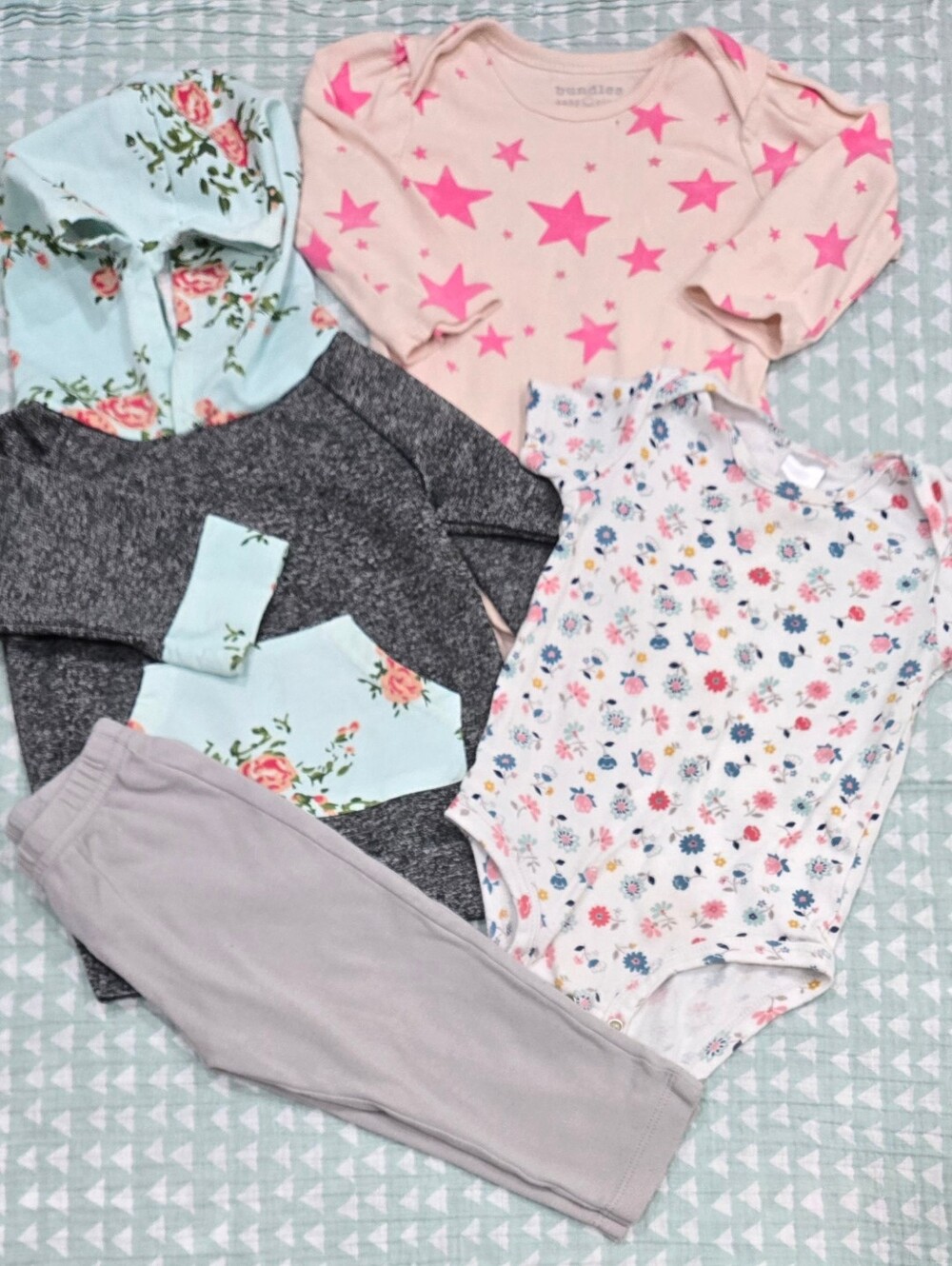 4PC Baby Girl Outfit Bundle - 9-12M